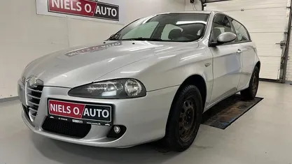 Brugt Alfa Romeo 147 150 HK (110 kW) 2005 Sølvmetal Hatchback