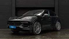 Sort Ny 2024 Porsche Cayenne Turbo SUV | 18.996 kr.