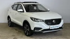 Hvid Brugt 2021 MG ZS Luxury Sedan | 119.800 kr. (Fair pris)