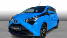Cyan blå Brugt 2018 Toyota Aygo X-plore Hatchback | 84.900 kr. (Fair pris)