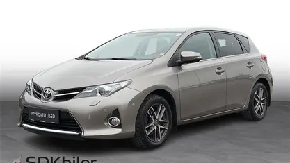Brugt Toyota Auris Premium 132 HK (97 kW) 2014 Bronzemetal Hatchback