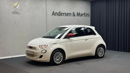 Hvid Brugt 2023 Fiat 500e Red Hatchback | 128.900 kr. (Fair pris)