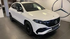Hvid Brugt 2025 Mercedes EQA250+ AMG line SUV | 364.900 kr. (Fair pris)