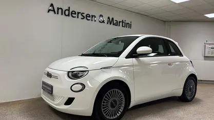 Hvid Brugt 2023 Fiat 500e Icon Hatchback | 108.700 kr. (Fair pris)