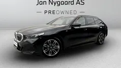 Sortmetal Brugt 2025 BMW i5 M Sport Sedan | 539.000 kr. (Fair pris)