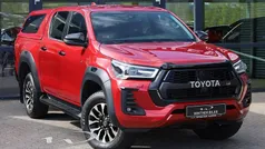 Rødmetal Brugt 2024 Toyota HiLux Sport Afhentning | 419.900 kr.