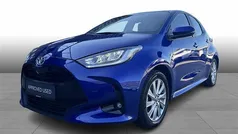 Cobalt blue Brugt 2023 Toyota Yaris Hybrid Active Hatchback | 209.900 kr. (Fair pris)