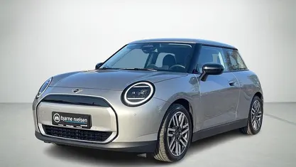Brugt Mini Cooper Classic 135 kW (184 HK) 2024 Sølvmetal Hatchback