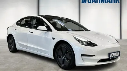 Hvid Brugt 2023 Tesla Model 3 Long Range RWD Sedan | 239.900 kr. (Fair pris)
