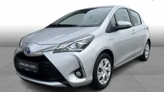 1f7 ultra silver Brugt 2017 Toyota Yaris Hybrid H2 Hatchback | 94.900 kr. (Fair pris)