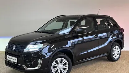 Sort Brugt 2024 Suzuki Vitara Club SUV | 219.800 kr. (Fair pris)