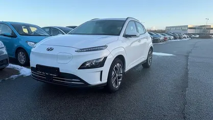 Hvid Brugt 2022 Hyundai Kona Select SUV | 124.700 kr. (Fair pris)