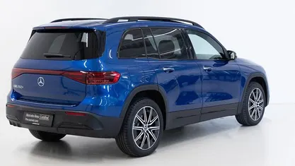Farve: blåmetal Brugt 2025 Mercedes EQB250+ AMG SUV | 389.900 kr. (Fair pris)