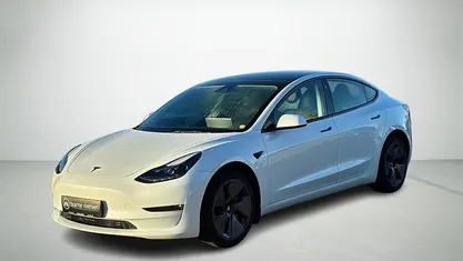 Hvidmetal Brugt 2022 Tesla Model 3 Long Range AWD Sedan | 224.990 kr. (God pris)