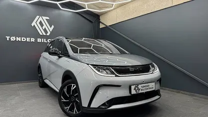 Brugt BYD Dolphin Design 150 kW (204 HK) 2024 Hvid Hatchback