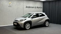 Beige Brugt 2022 Toyota Aygo X Active SUV | 128.700 kr. (Fair pris)