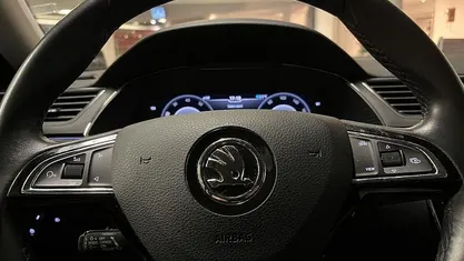 Grønmetal Brugt 2019 Skoda Superb Business Line Hatchback | 219.900 kr. (Fair pris)