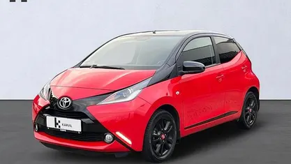 Rød Brugt 2017 Toyota Aygo X-cite Hatchback | 69.900 kr. (Fair pris)