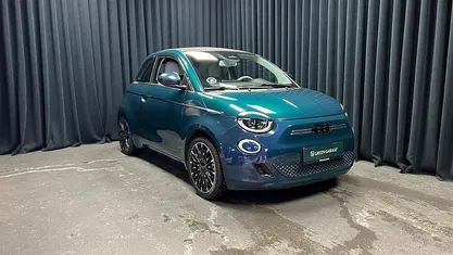 Peackok blue Brugt 2023 Fiat 500e La Prima Cabriolet | 179.900 kr. (Fair pris)