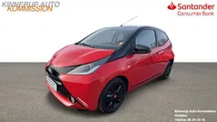 Rød/sort Brugt 2017 Toyota Aygo X-cite Hatchback | 71.900 kr. (Fair pris)