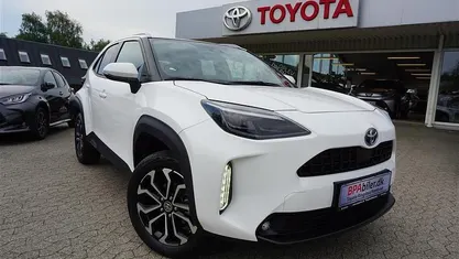 Brugt Toyota Yaris Cross Style 116 HK (85 kW) 2022 040 pure white SUV