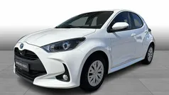Super white 2 Brugt 2022 Toyota Yaris Hatchback | 184.995 kr. (Fair pris)