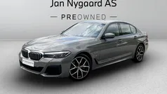 Grå Brugt 2021 BMW 545e M Sport Sedan | 469.000 kr.