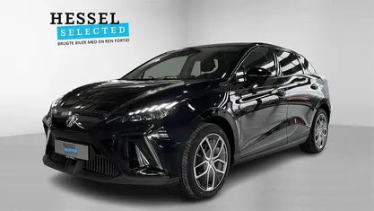 Brugt 2025 MG MG4 EV Luxury Hatchback | 193.900 kr. (Fair pris)