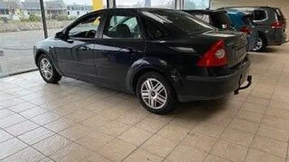 Brugt 2005 Ford Focus Ghia Sedan | 14.900 kr. (Fair pris)