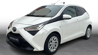 Brugt Toyota Aygo x-press 72 HK (52 kW) 2019 White flash Hatchback