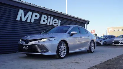 Brugt Toyota Camry Executive 218 HK (160 kW) 2021 Sølvmetal Sedan