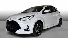 Hvid Brugt 2024 Toyota Yaris Hybrid Style Hatchback | 219.900 kr. (Fair pris)