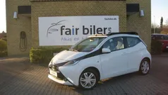 Hvid Brugt 2015 Toyota Aygo X-wave Sky Hatchback | 69.900 kr. (Fair pris)