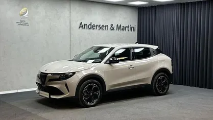 Hvid Brugt 2025 Alfa Romeo Junior SUV | 199.800 kr. (God pris)