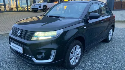 Sort Brugt 2024 Suzuki Vitara Club SUV | 219.800 kr. (Fair pris)