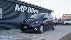 Blåmetal Brugt 2015 Toyota Aygo X-play Hatchback | 74.700 kr. (Fair pris)
