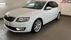 Hvid Brugt 2015 Skoda Octavia Style Hatchback | 99.900 kr. (Fair pris)