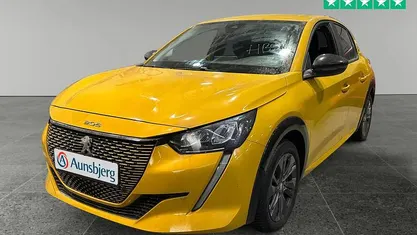 Gul Brugt 2022 Peugeot e-208 Active Hatchback | 121.500 kr. (Fair pris)