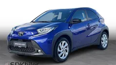 Juniper blue Brugt 2024 Toyota Aygo Active Hatchback | 149.900 kr. (Fair pris)