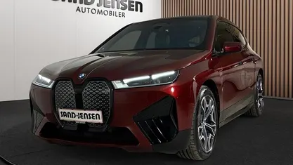 Brugt BMW iX Sport Line 384 kW (523 HK) 2023 Bordeauxmetal SUV