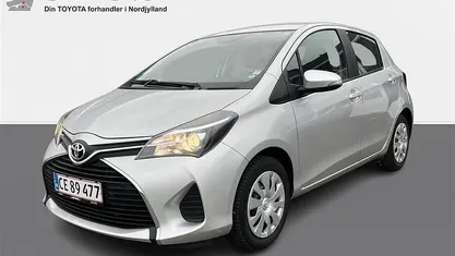 Brugt Toyota Yaris T2 69 HK (50 kW) 2015 Sølv Hatchback