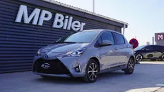 Grå Brugt 2018 Toyota Yaris Hybrid H3 Hatchback | 99.700 kr. (Fair pris)