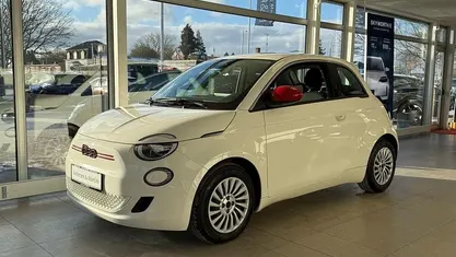 Brugt Fiat 500e Red 69 kW (95 HK) 2023 White/red Hatchback