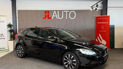 Brugt Volvo V40 Momentum 152 HK (111 kW) 2019 Sortmetal Hatchback