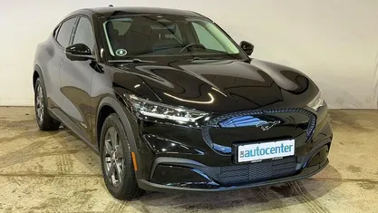 Brugt Ford Mustang Mach-E Standard Range 197 kW (269 HK) 2021 Sortmetal SUV