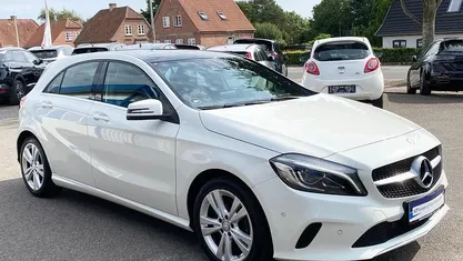 Brugt Mercedes A180 Urban 109 HK (80 kW) 2016 Hvid Hatchback