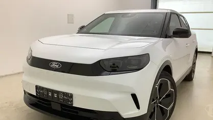 Hvid Brugt 2025 Ford Capri Extended Range Coupe | 294.900 kr. (Fair pris)