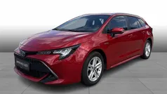 Rødmetal Brugt 2021 Toyota Corolla Active Stationcar | 219.900 kr. (Fair pris)