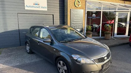 Brugt Kia Ceed Active 90 HK (66 kW) 2009 Gråmetal Hatchback