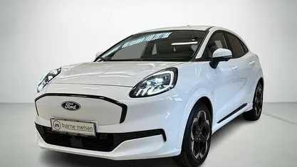 Hvid Ny 2025 Ford Puma Gen-E Premium SUV | 219.900 kr. (Fair pris)